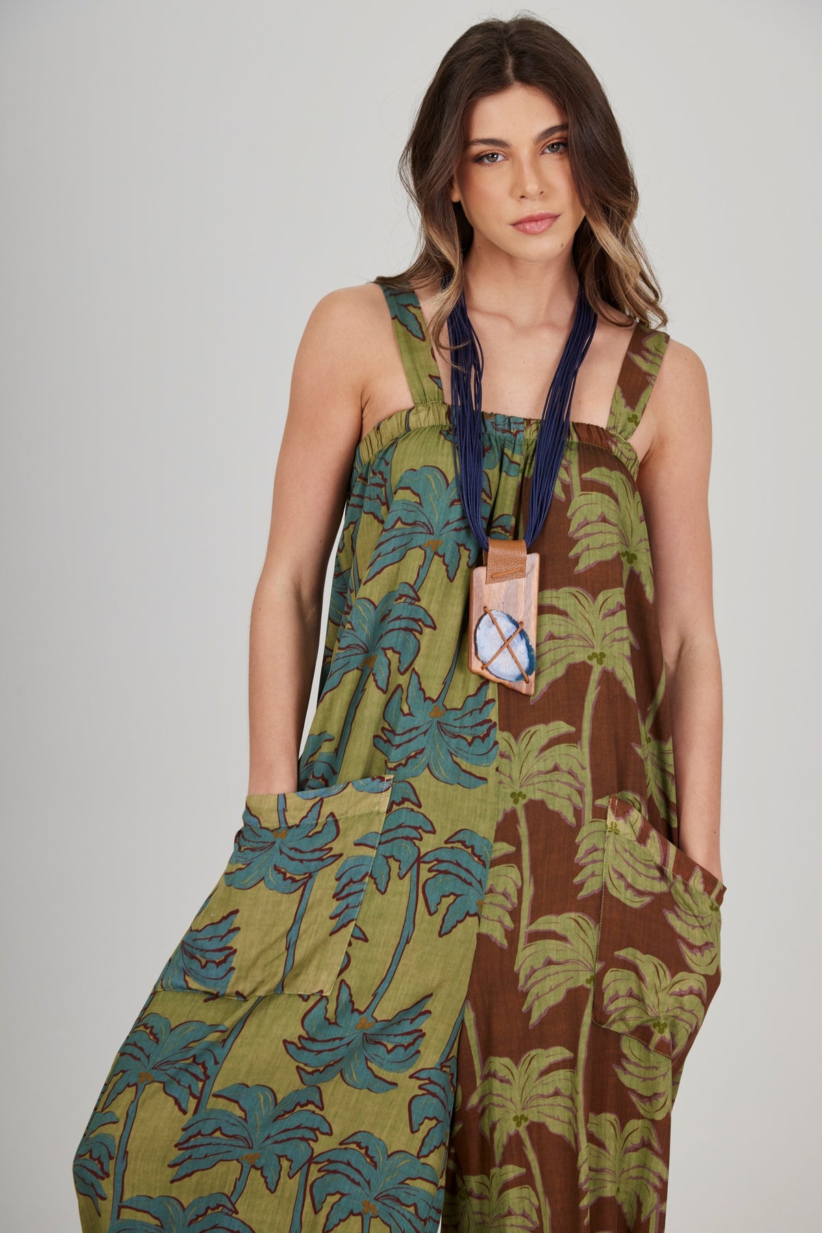 Macacão Longo Pantalona Verde Estampa Coqueiros Patchwork Yacamim O6