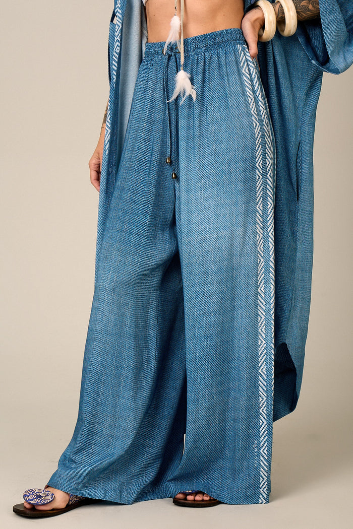 Calça Pantalona Sem Bolsos Azul Estampado Yacamim A39