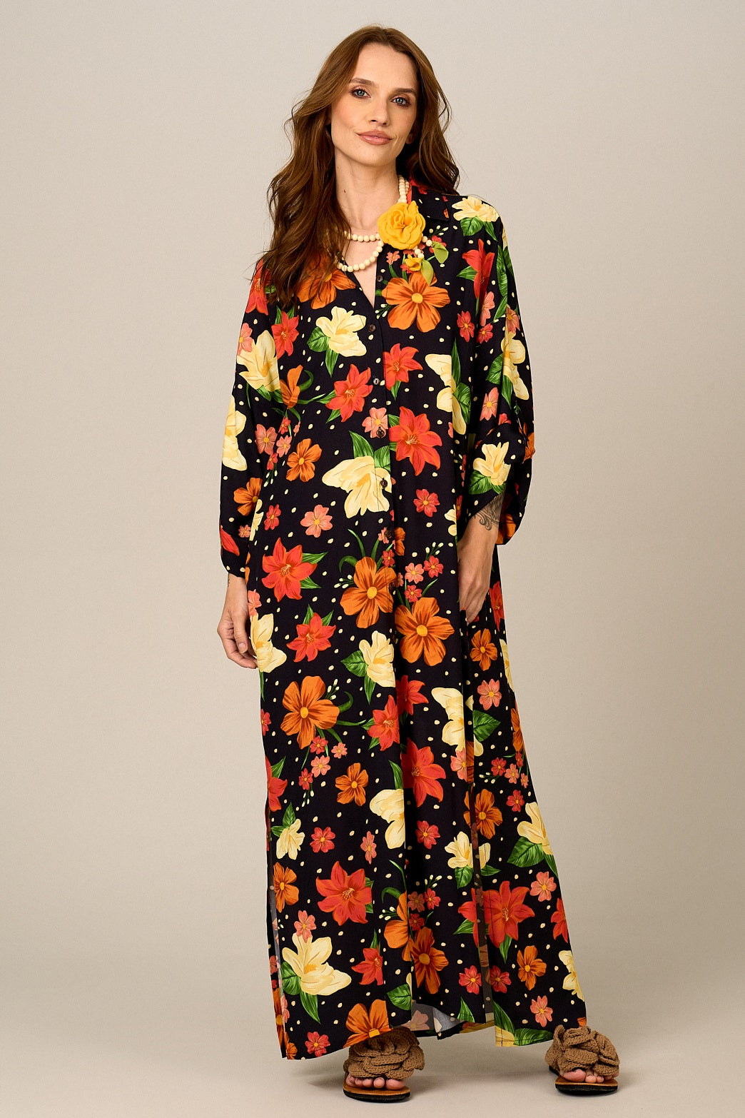 Chemise Longa Ampla Preto Floral Yacamim N3