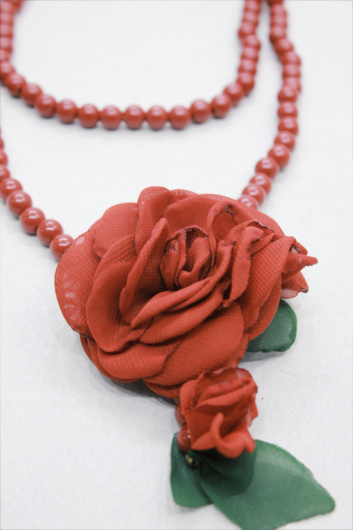 Colar Ave Maria Com Flor Marrom Yacamim #550