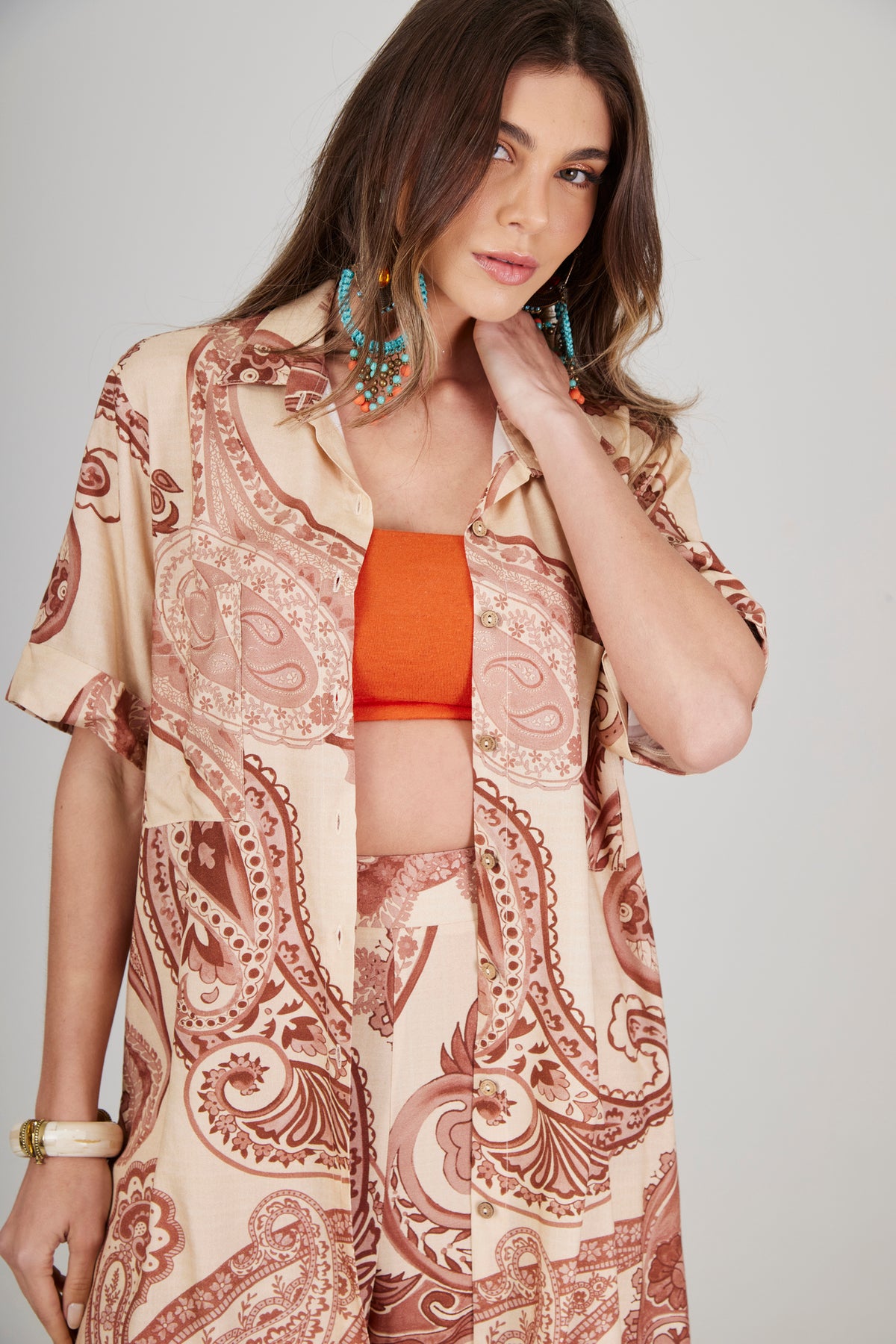 Camisa Ampla Bege Estampa Cashmere Yacamim A35