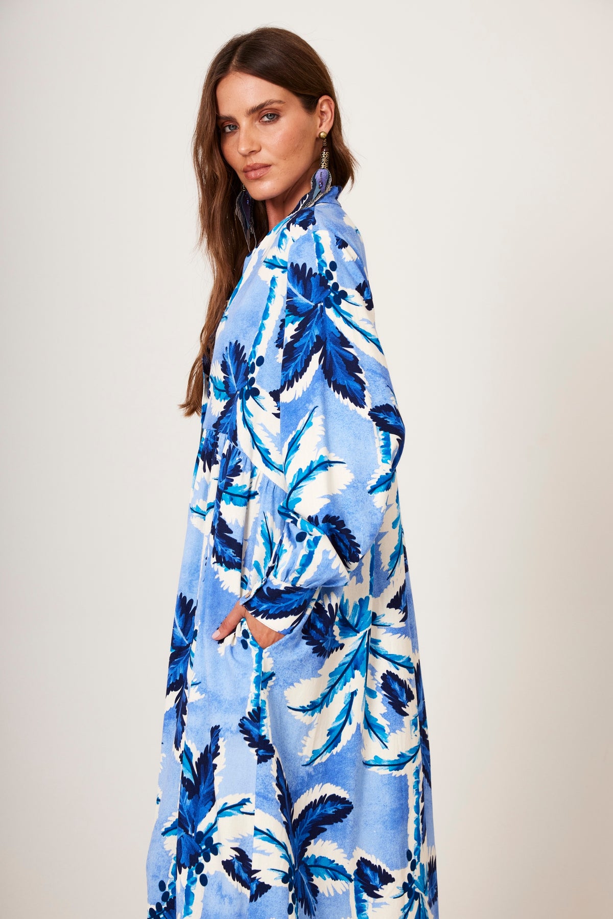 Chemise Midi Amplo Azul Estampa Tropical Yacamim P9