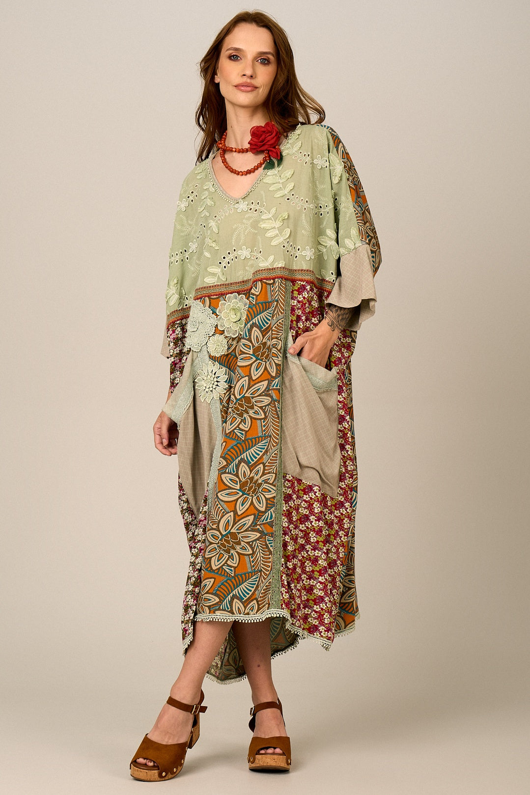 Kaftan Amplo Midi Verde Estampado Patchwork Yacamim J9