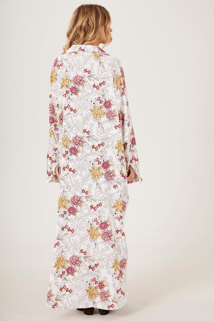 Chemise Longo Amplo Off White Estampa Floral Yacamim N2