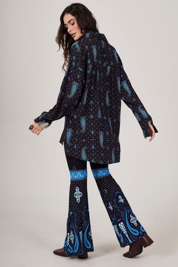 Calça Flare Azul Marinho Estampa Cashmere Yacamim A26