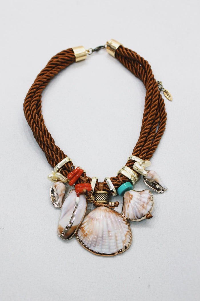 Colar Artesanal Trançado Com Mix De Pingentes Yacamim #510