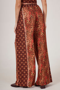 Calça Pantalona Terracota Estampa Cashmere Yacamim A6