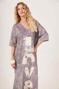 Vestido Camisetão Midi Cinza Estampa Love Yacamim E25