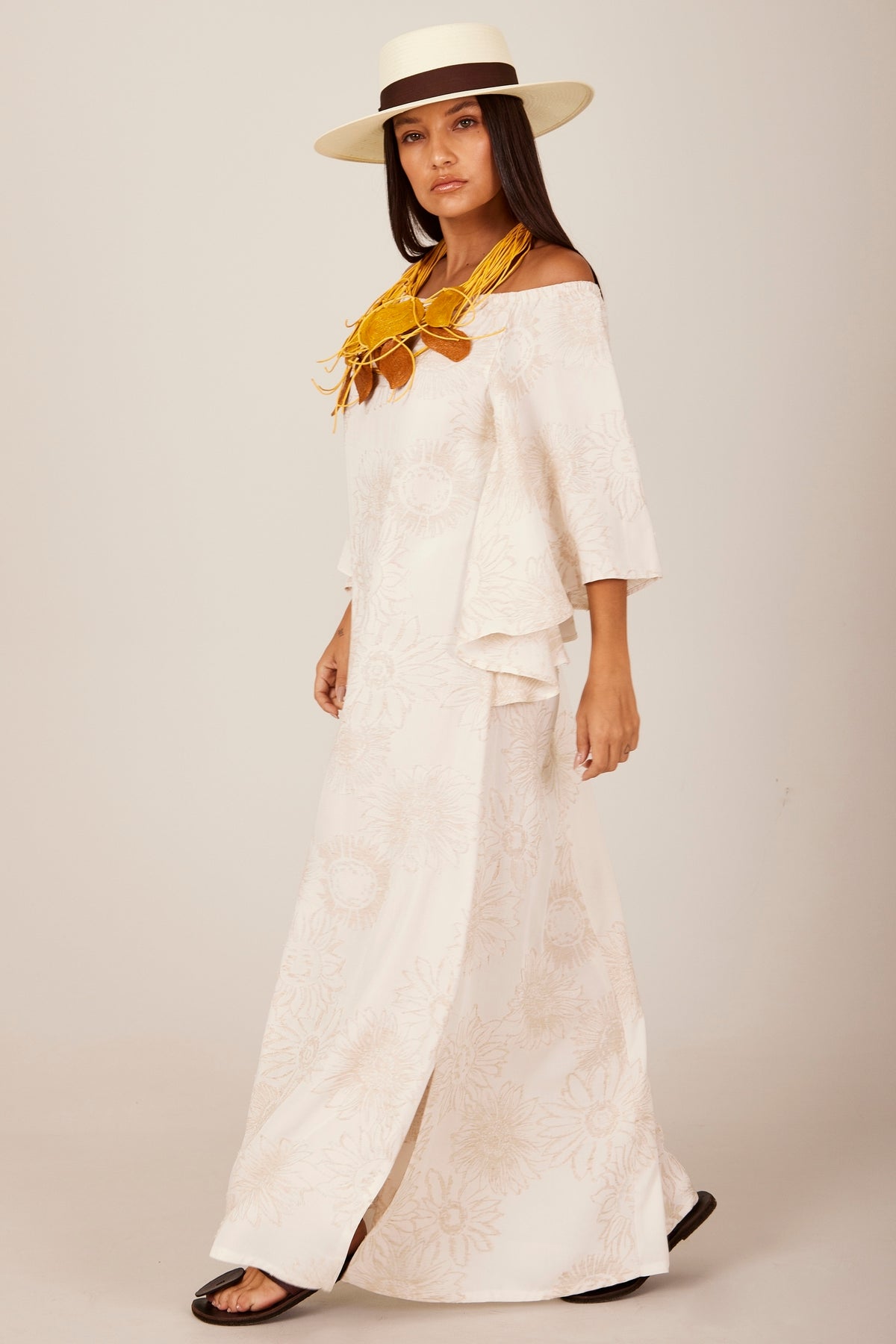 Vestido Longo De Linho Ciganinha Bege Estampado Yacamim E14