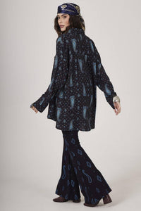 Calça Flare Cintura Alta Azul Marinho cashmere Yacamim A17