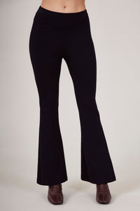 Calça Flare Com Bolsos Preta Yacamim H7/8 Liso