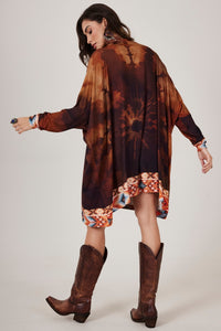 Bata Ampla Estampa Cavalo Com Pedrinhas Marrom Yacamim B22