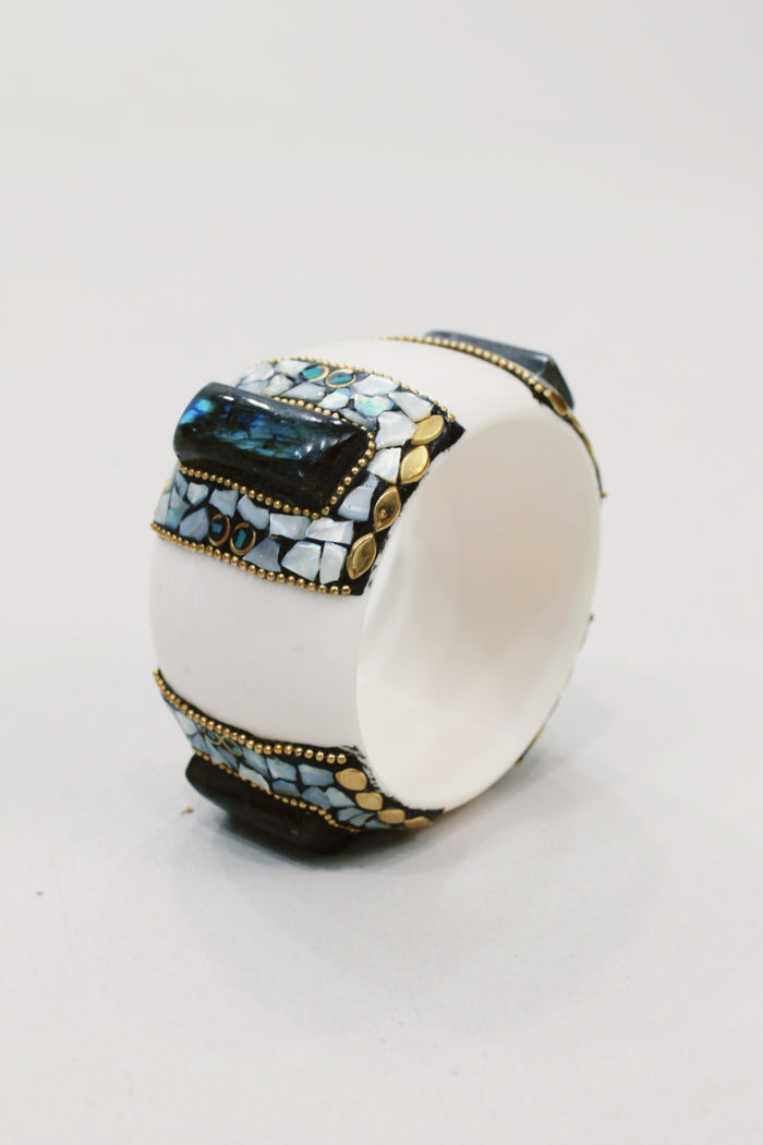 Pulseira Bracelete Largo De Cerâmica Com Pedras Yacamim #581