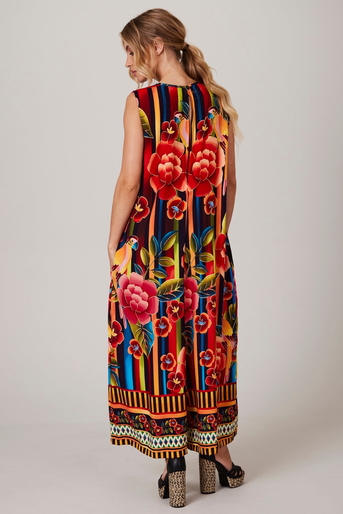 Macacão Midi Regata Estampado Yacamim O1