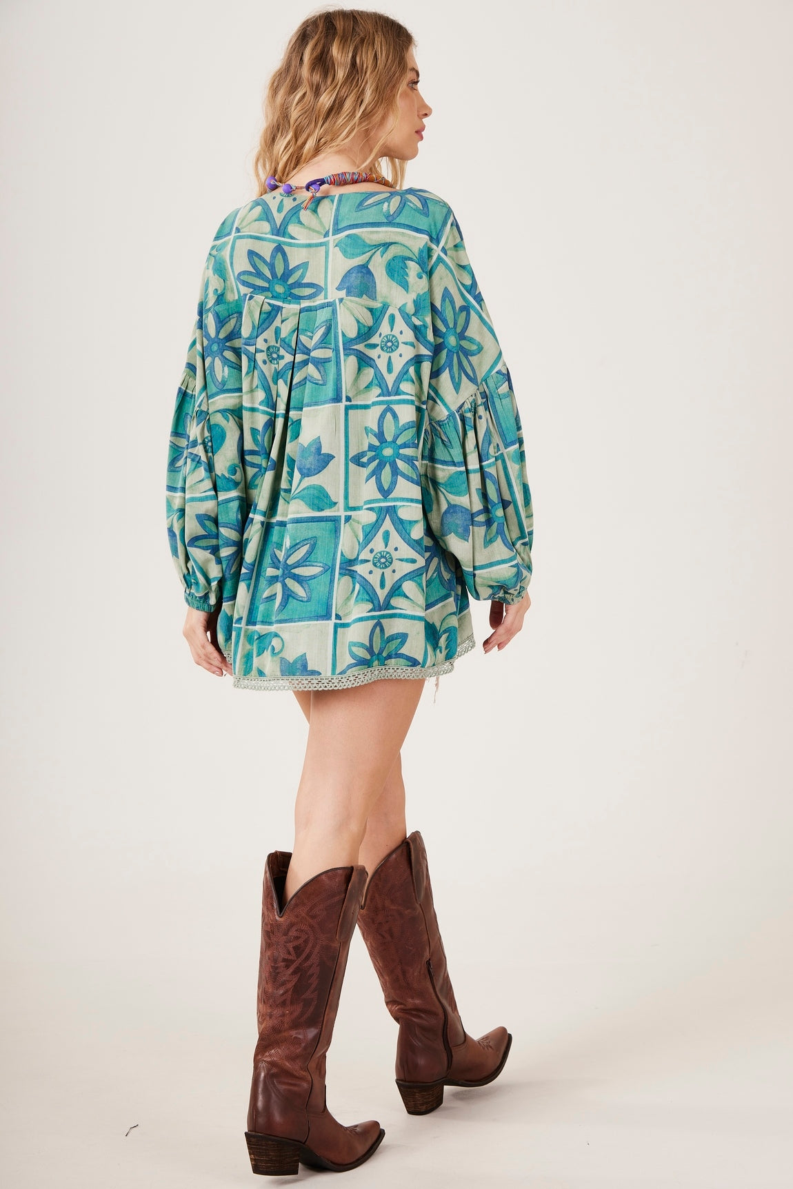 Bata Ampla Com Rendas Verde Estampada Yacamim B17