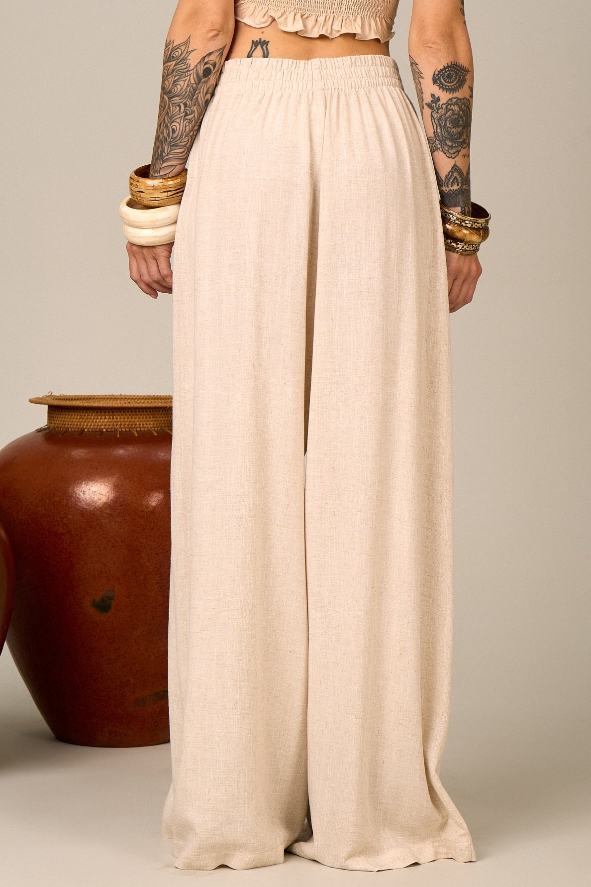 Calça Pantalona De Viscolinho Bege Nature Yacamim H2