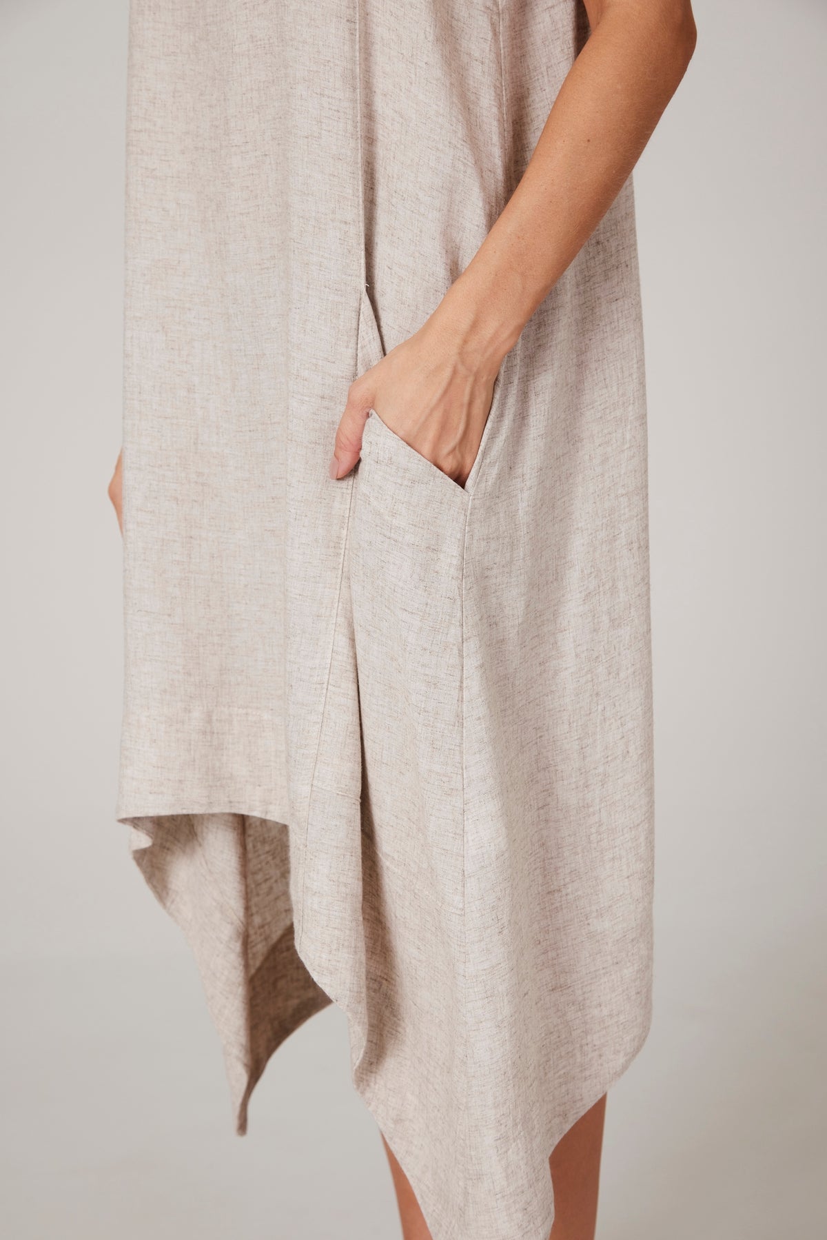 Vestido Regata Curto De Linho Bege Yacamim E28 Liso