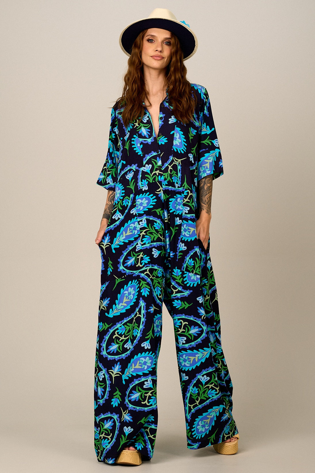 Macacão Longo Pantalona Preto Estampa Paisley Yacamim O5