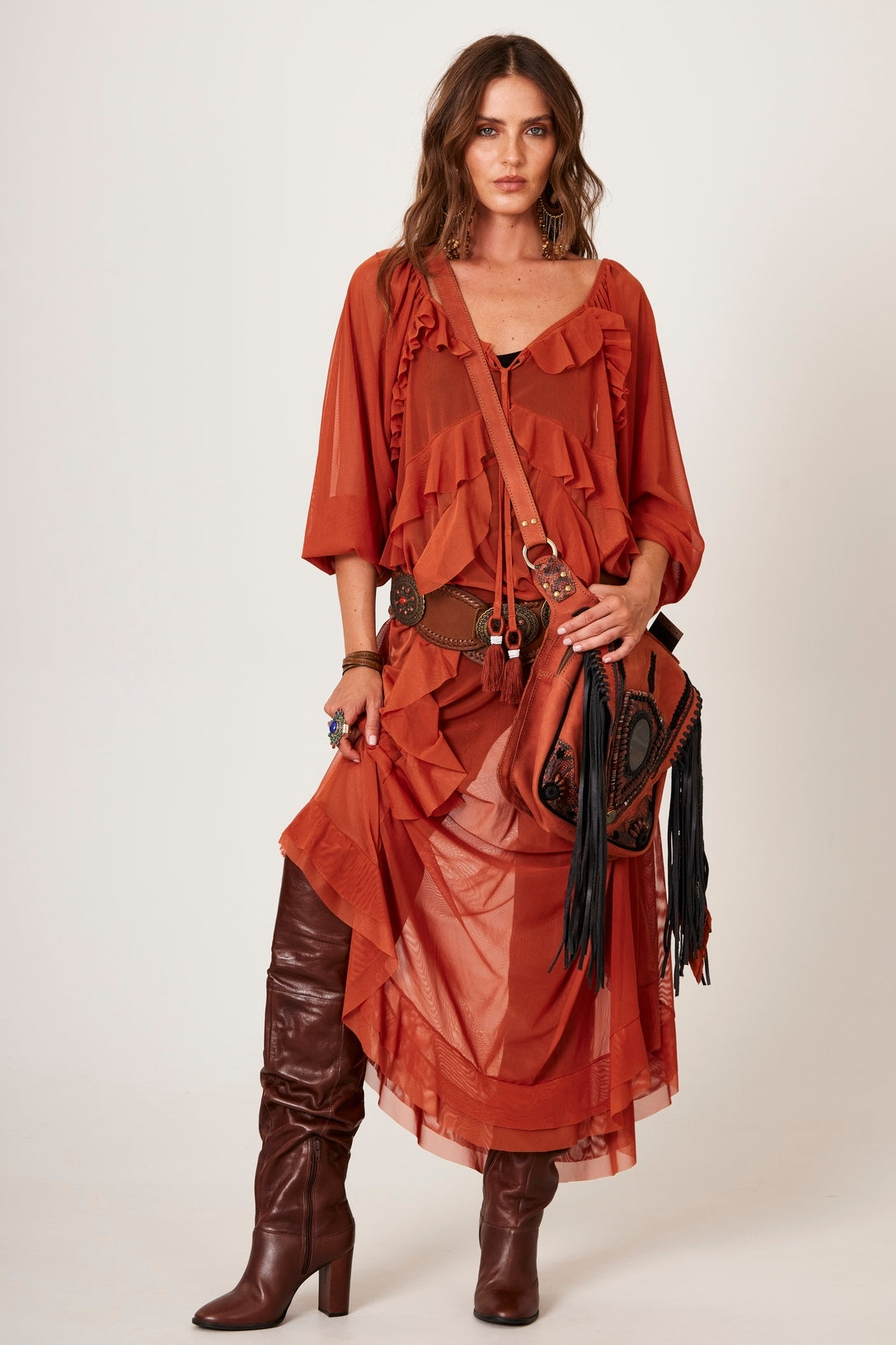 Vestido Longo De Tule Com Babados Terracota Yacamim D4