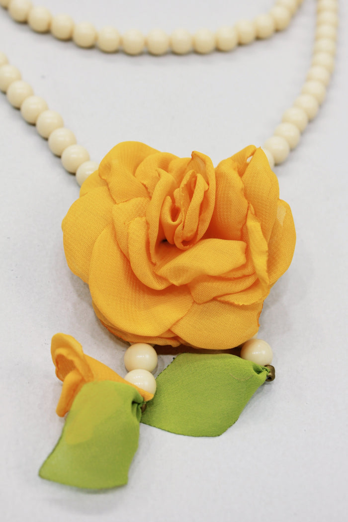 Colar Ave Maria Com Flor Amarela Yacamim #585