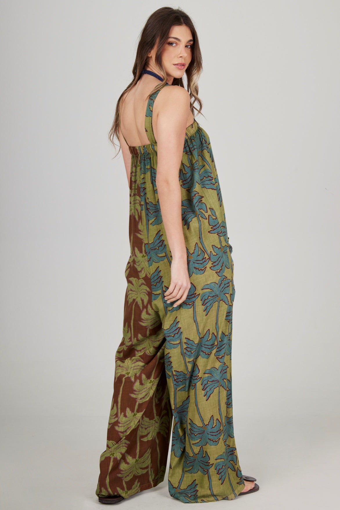 Macacão Longo Pantalona Verde Estampa Coqueiros Patchwork Yacamim O6