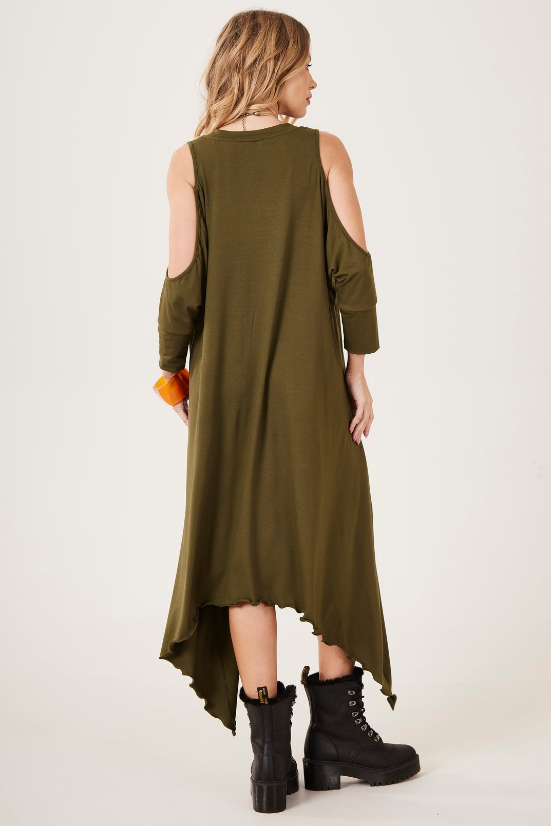 Vestido Curto Com Pontas Laterais Verde Musgo Yacamim E6 Liso