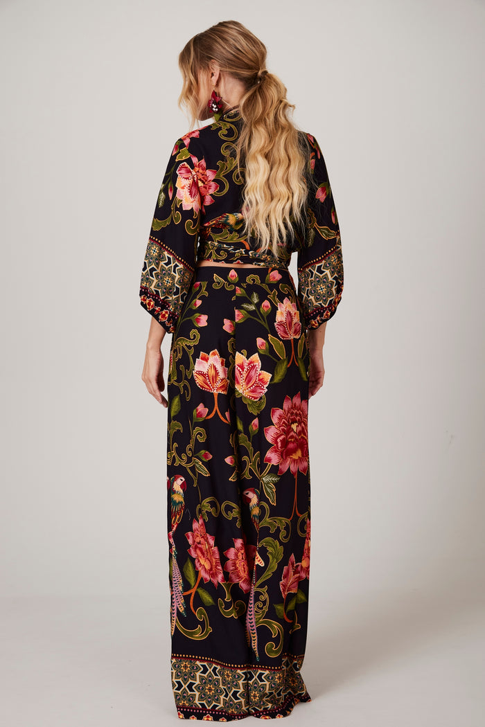 Calça Pantalona Com Bolsos Preto Estampado Yacamim A33