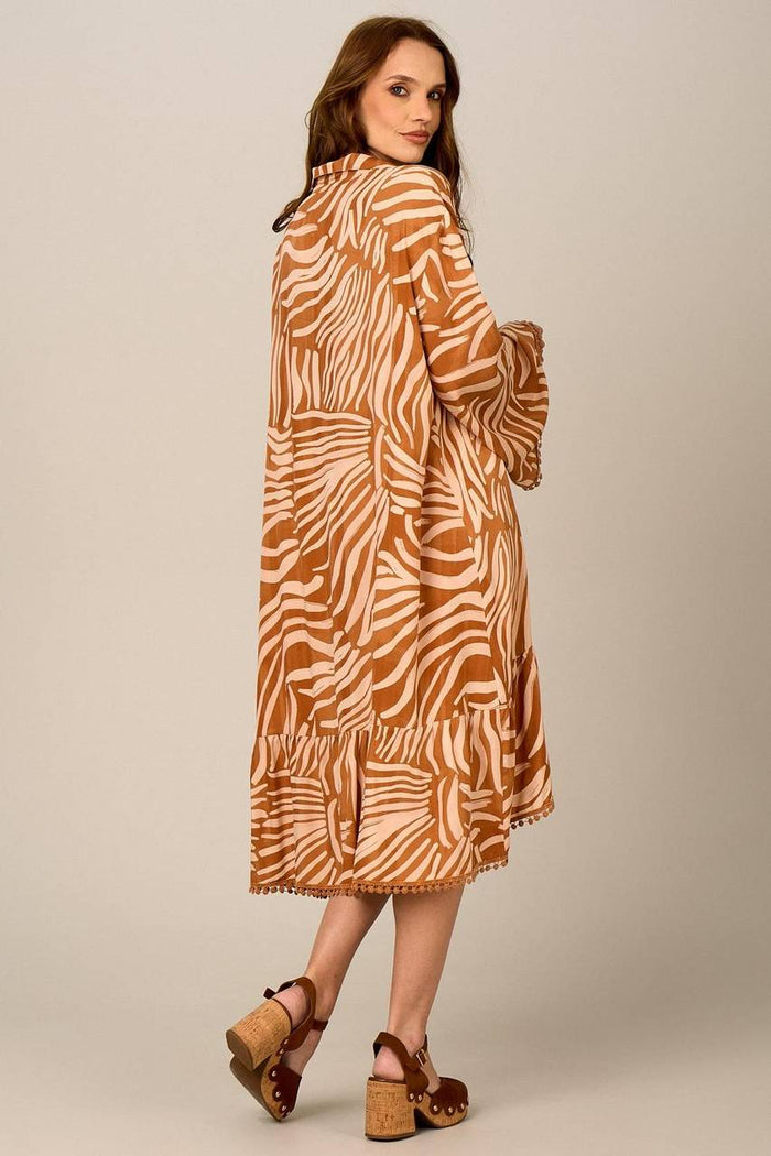 Chemise Curto Amplo Marrom Claro Estampado Yacamim N10