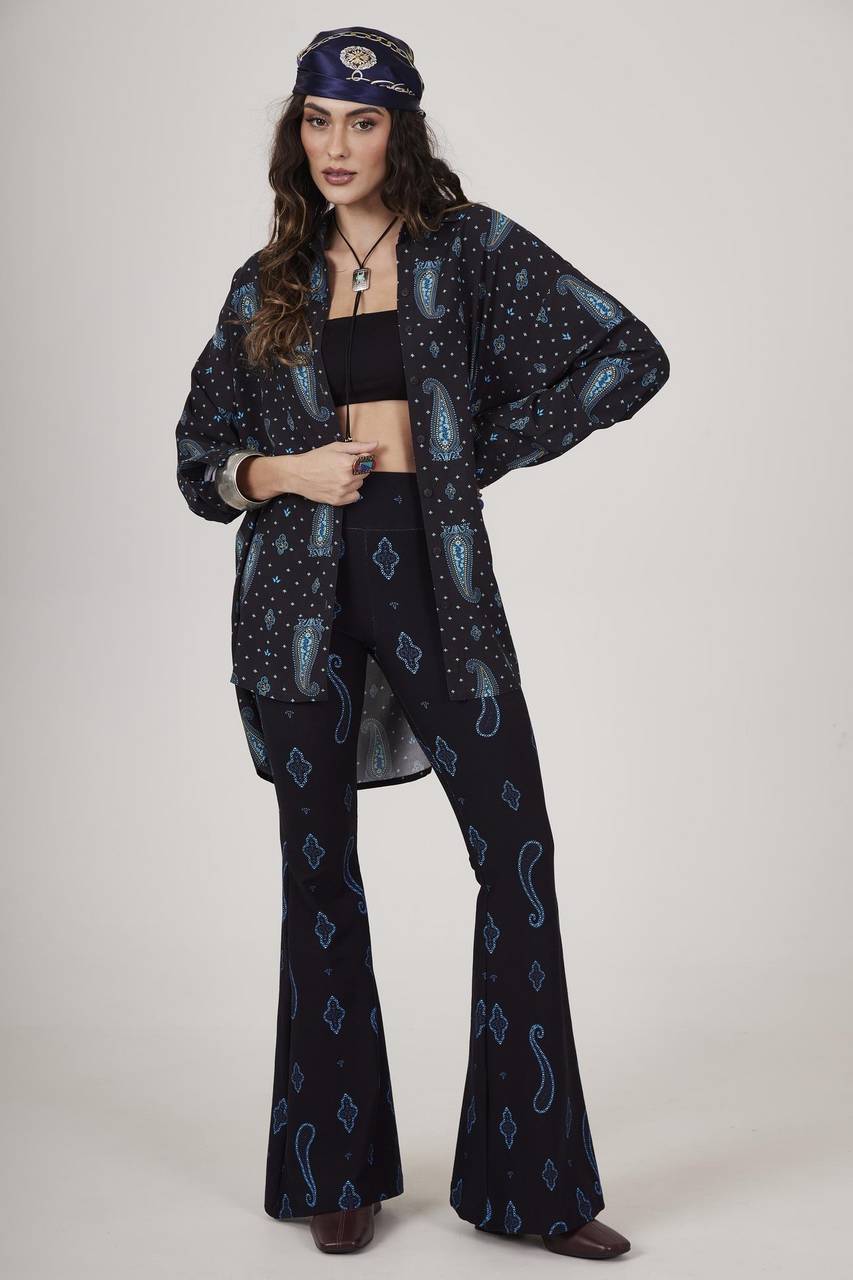 Calça Flare Cintura Alta Azul Marinho cashmere Yacamim A17