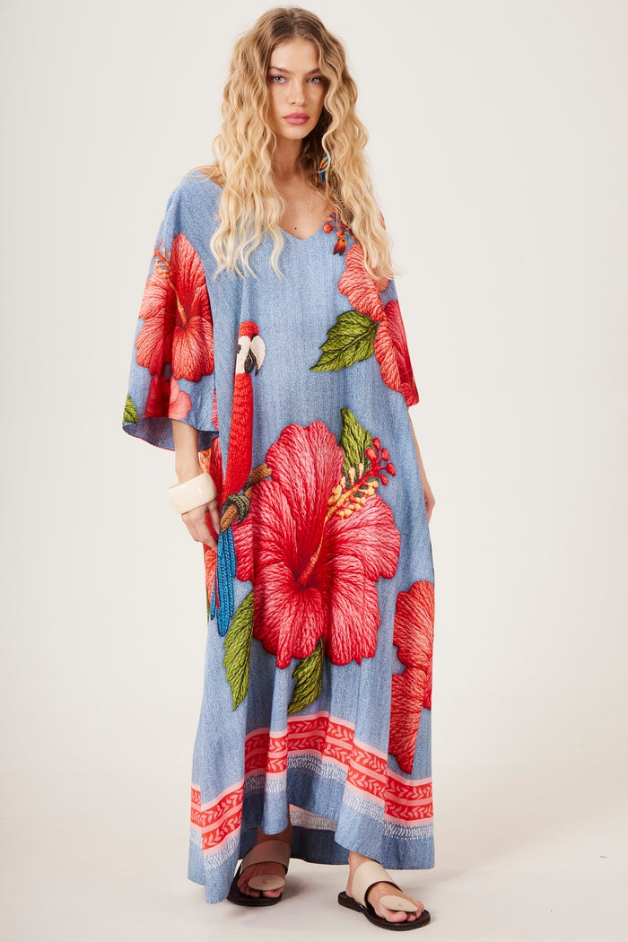 Vestido Longo Decote Ombro A Ombro Azul Estampa Arara Yacamim D24