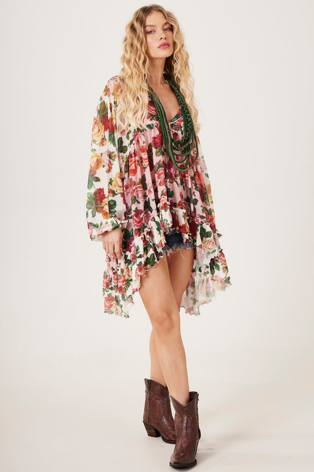 Bata Ampla De Tule Alongada Rosa Patchwork Yacamim B12 Paris