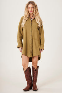 Camisa Ampla Com Bordado Love Nas Costas Verde Militar Yacamim A23