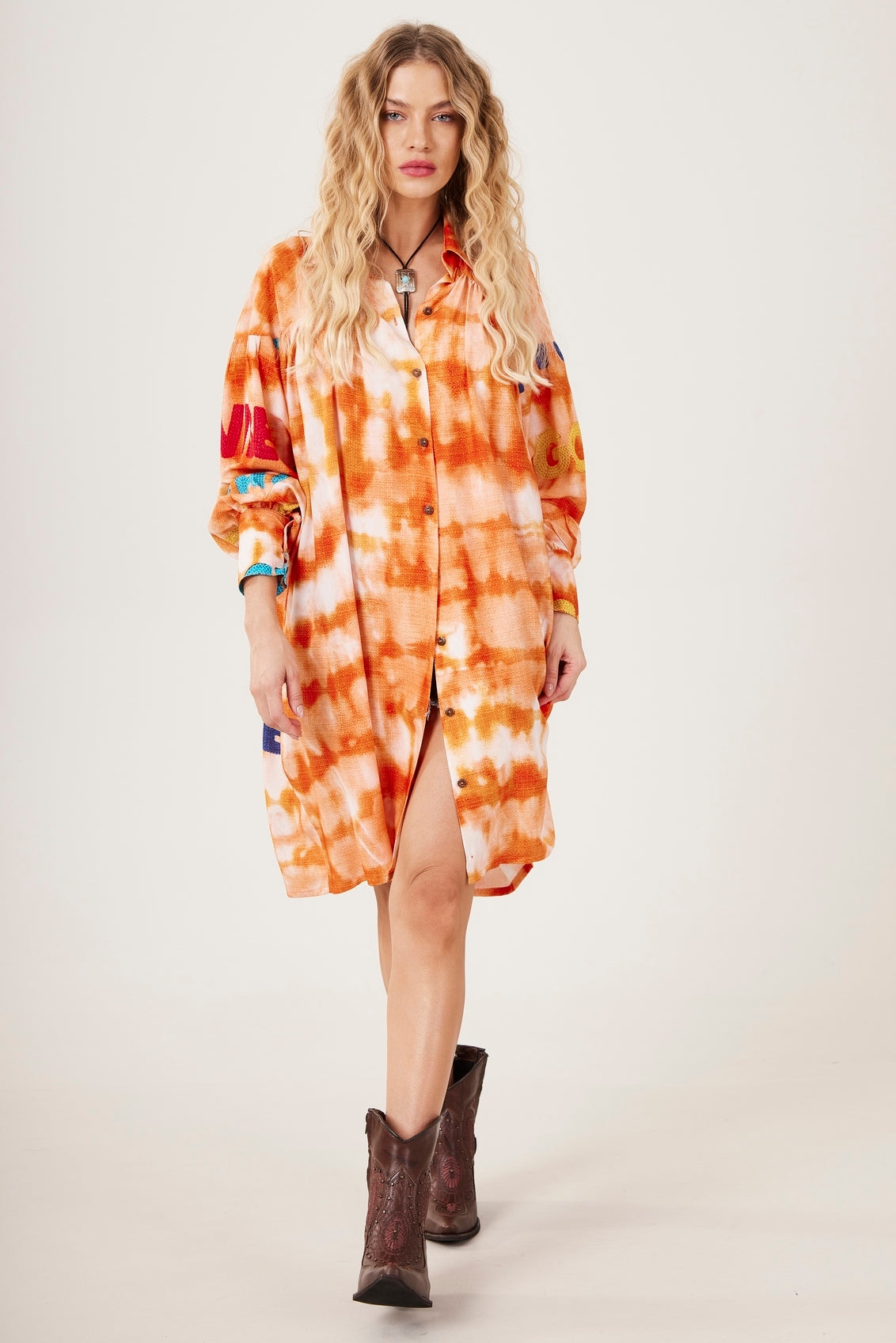 Chemise Ampla Tie Dye Laranja Digital Estampa Love Yacamim N6