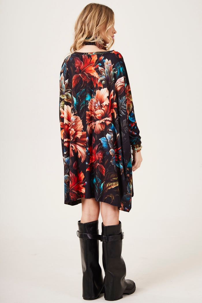 Bata Ampla Com Pedrinhas Estampa Exclusiva De Onça Floral Yacamim S3/4