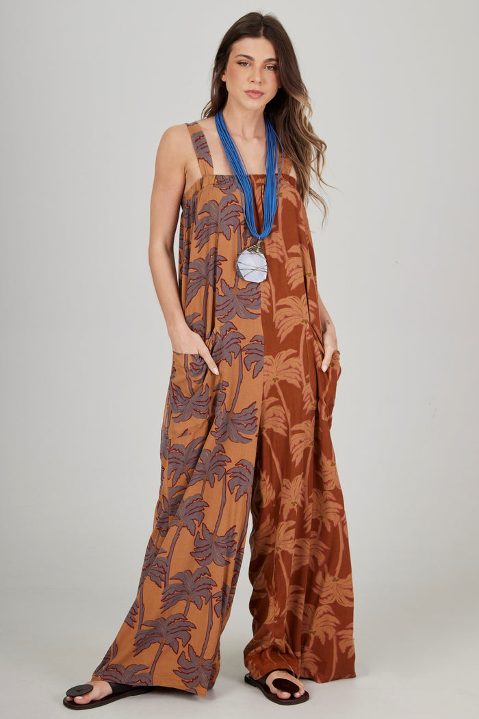 Macacão Longo Pantalona Marrom Estampa Coqueiros Patchwork Yacamim O8