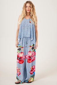 Calça Pantalona Bolsos Atrás Azul Estampa Araras Yacamim A9