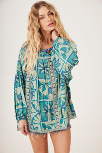 Bata Ampla Com Rendas Verde Estampada Yacamim B17