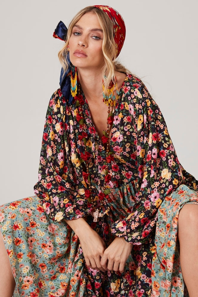 Vestido Longo Com Mangas Bufantes Estampado Patchwork Yacamim K1