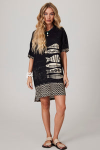 Camiseta Ampla Preta Coleção Pira Omomba''e Yacamim K4