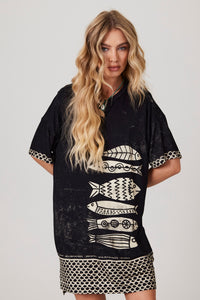 Camiseta Ampla Preta Coleção Pira Omomba''e Yacamim K4