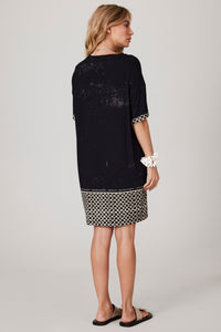 Camiseta Ampla Preta Coleção Pira Omomba''e Yacamim K4