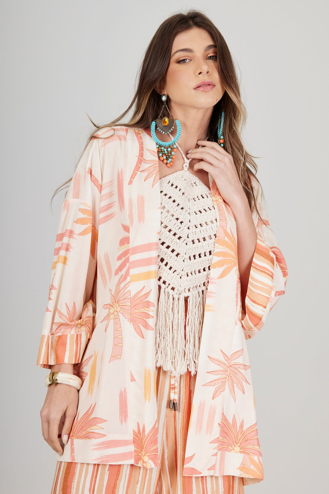 Kimono Curto Rosé Estampa De Coqueiros Yacamim I9