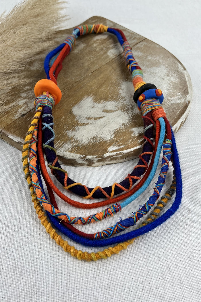 Colar Artesanal De Cordas Coloridas Yacamim #244