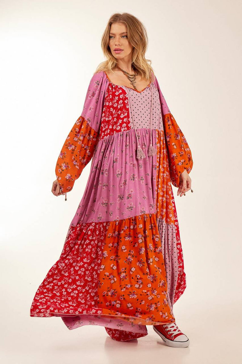 Vestido Longo Amplo Com Mangas Longas Bufantes Rosa Patchwork Yacamim<br />
<p>
</p>