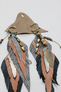 Brinco Artesanal De Couro Com Miçangas Yacamim #657