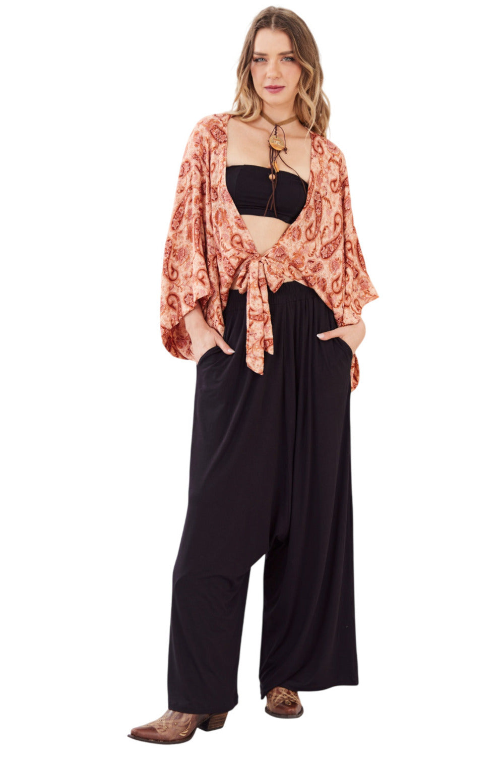 Calça Saruel Com Bolsos Preto Yacamim I10