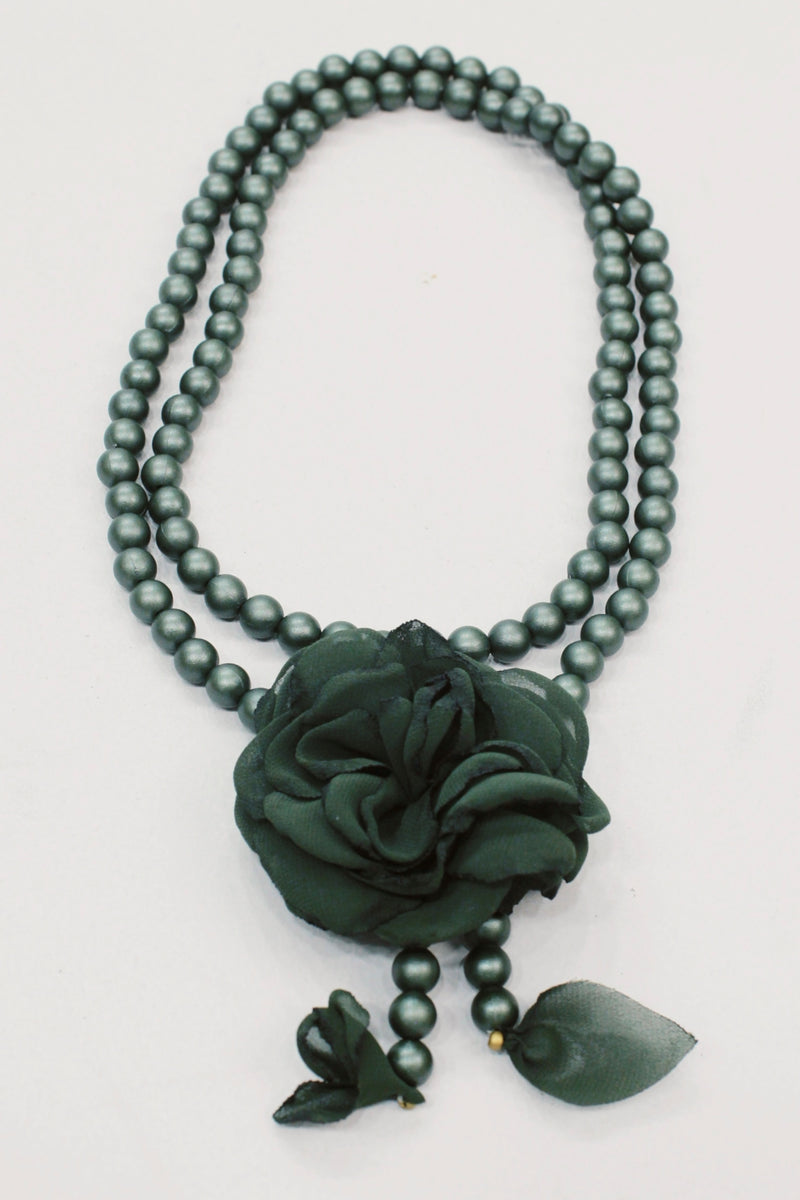 Colar Ave Maria Com Flor Verde Escuro Yacamim #596