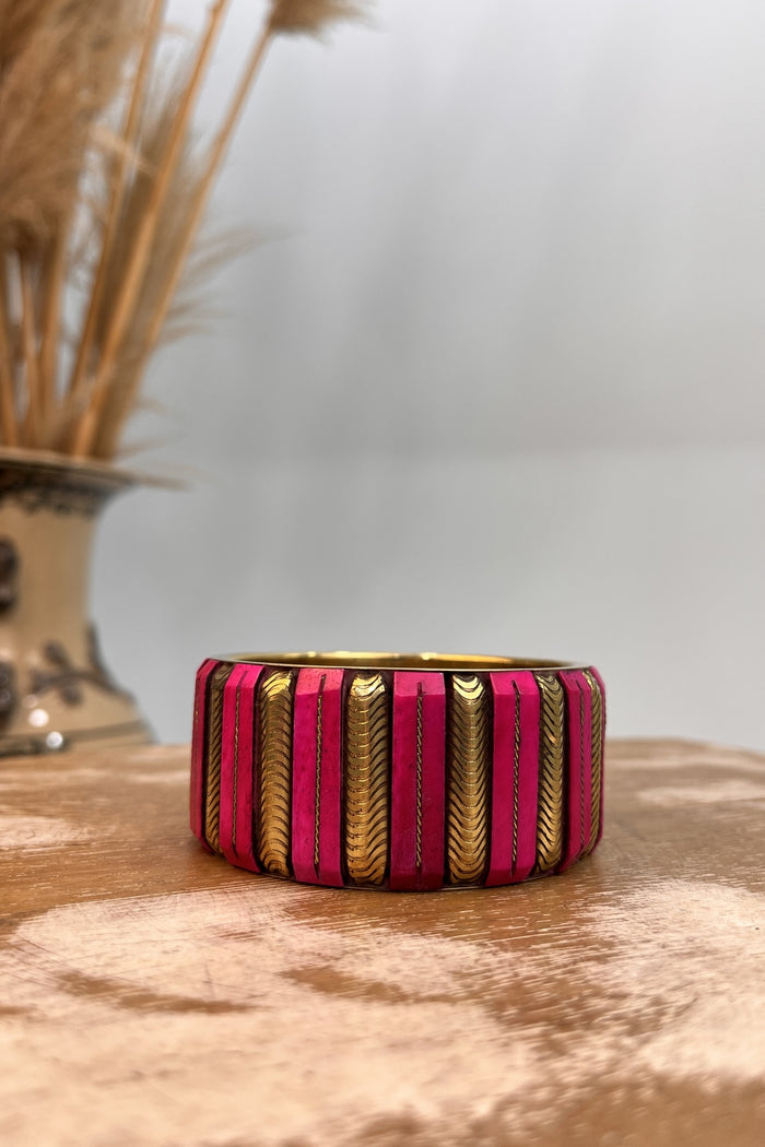 Pulseira Bracelete De Metal Com Detalhes Rosas Yacamim #271
