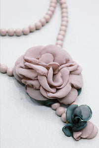 Colar Ave Maria Com Flor Rosa Antigo Yacamim #557