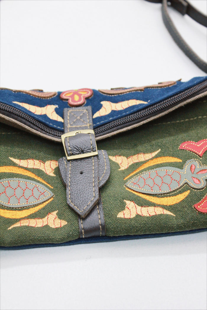 Bolsa Pochete De Lona Artesanal Verde E Azul Yacamim #527